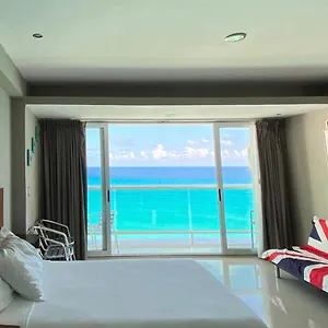 Girasol Oceanview Apartment Cancun