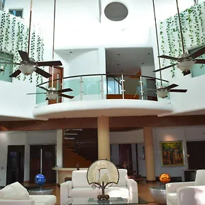 Casa La Selva Homestay Cancun